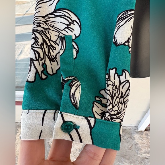 Rachel Roy women’s floral green button down long sleeve top size small preloved - Picture 6 of 7